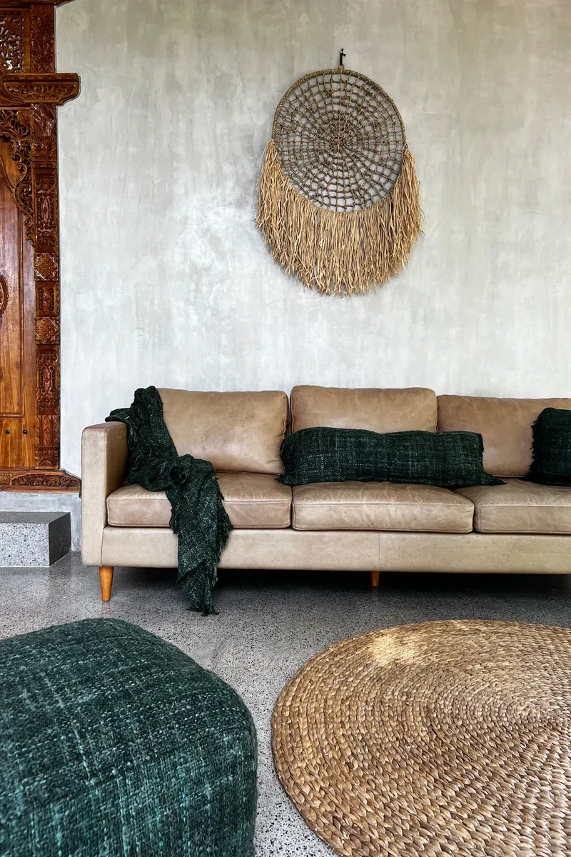 The Oh My Gee Cushion Cover Kissenbezug aus Baumwolle von Bazar Bizar, Größe 35 × 100 cm, Grün, Ansicht 3
