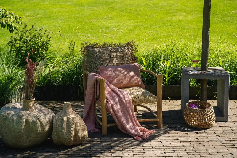 The Oh My Gee Cushion Cover Kissenbezug aus Baumwolle von Bazar Bizar, Größe 30 × 50 cm, Rosa, Ansicht 6