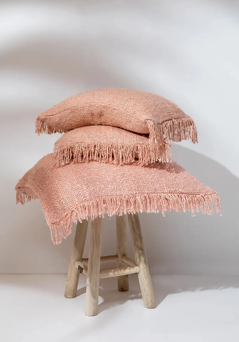 The Oh My Gee Cushion Cover Kissenbezug aus Baumwolle von Bazar Bizar, Größe 30 × 50 cm, Rosa, Ansicht 7