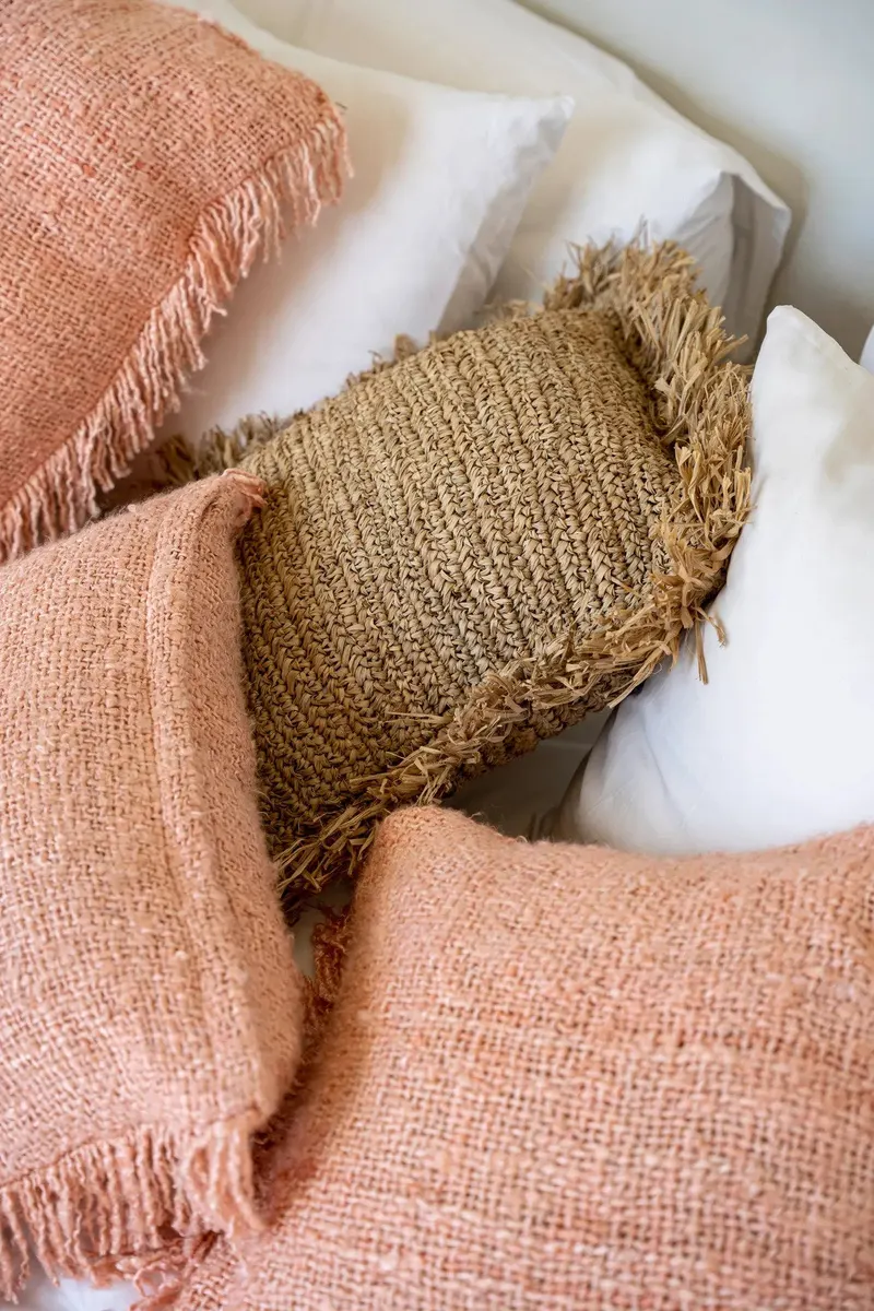 The Oh My Gee Cushion Cover Kissenbezug aus Baumwolle von Bazar Bizar, Größe 40 × 40 cm, Rosa, Ansicht 3
