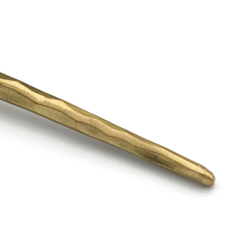 The Olive Fork Messinggabel in Gold von Bazar Bizar, Größe S, Ansicht 3