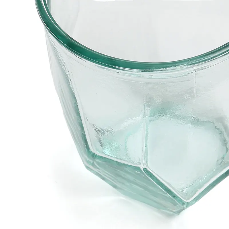 The Origami Glass Trinkglas aus blauem Recyclingglas von Bazar Bizar, Größe 9 × 9 × 9 cm, Ansicht 5