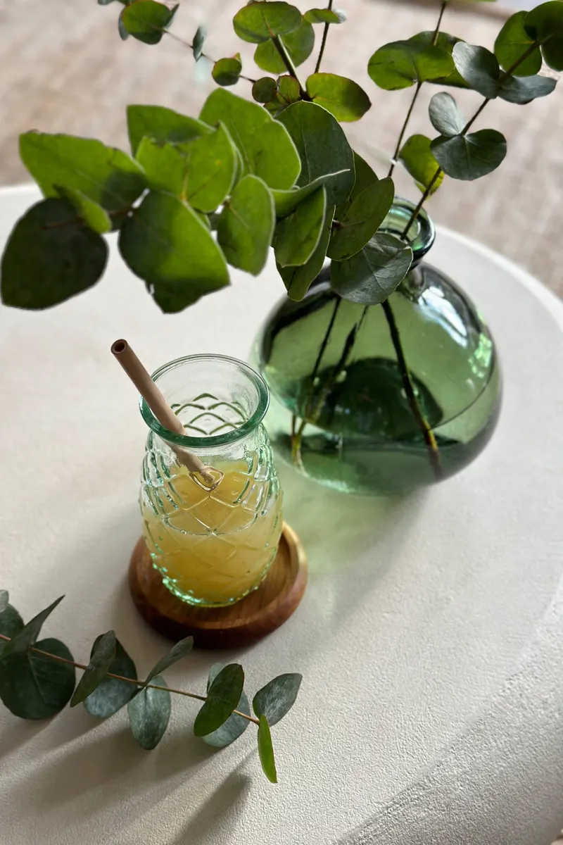 The Pineapple Glass Trinkglas aus Recyclingglas von Bazar Bizar, Größe M, Blau, Ansicht 3
