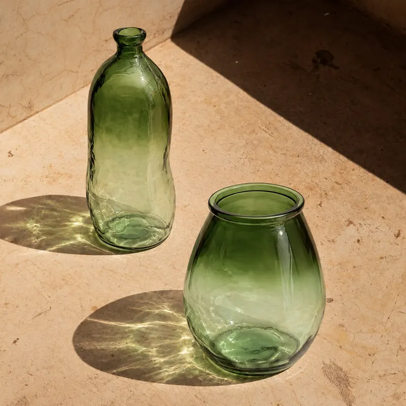 The Qiezi Vase, Vase aus Recyclingglas von Bazar Bizar, Größe L, Grün, Ansicht 2