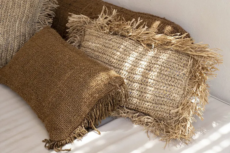 The Raffia Cushion Cover Rectangular Kissenbezug aus Raffia von Bazar Bizar, Größe 30 × 50 cm, Natur, Ansicht 7