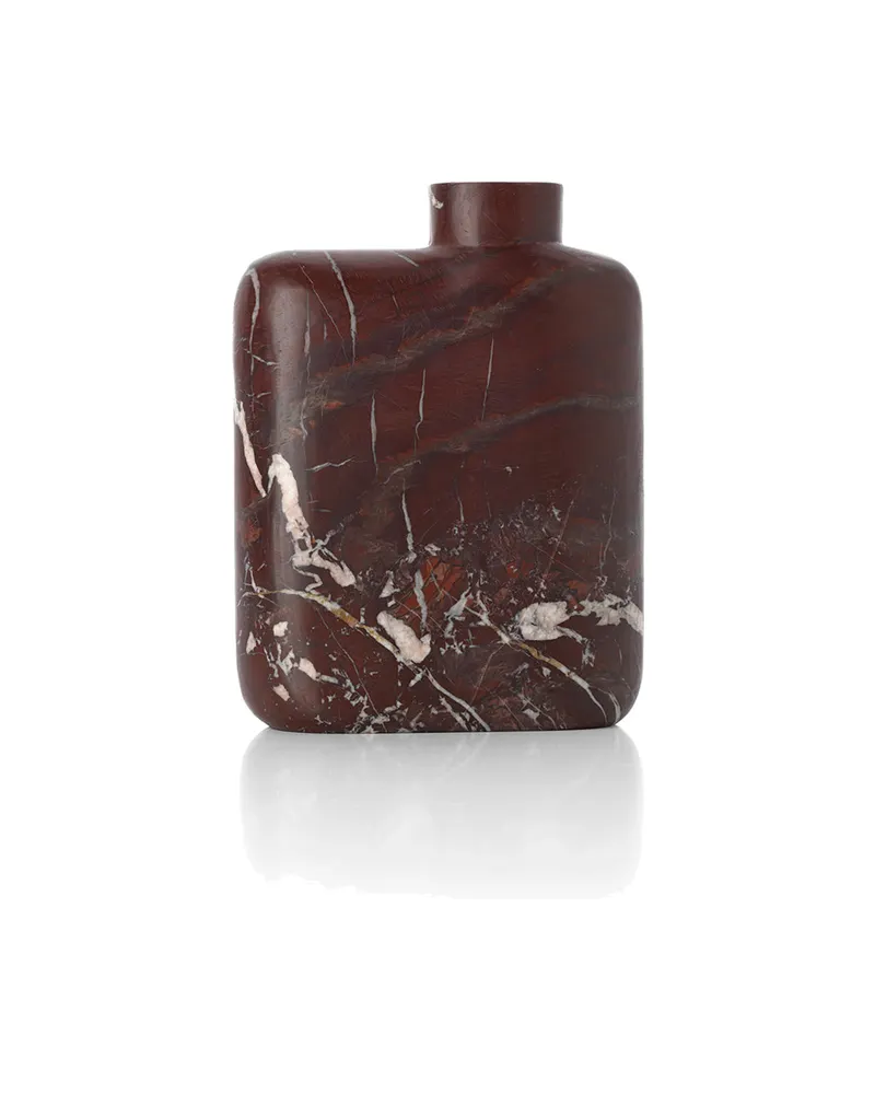 The Rosso Levanto Marble Vase, Marmorvase von Bazar Bizar, Größe Hoch, Weinrot, Ansicht 1