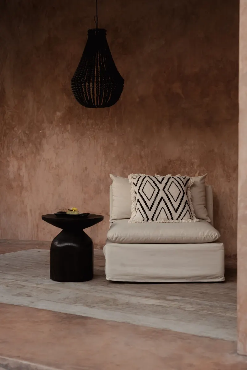 The Sahara Diamond Cushion Cover Kissenbezug aus Baumwolle von Bazar Bizar, Größe 50 × 50 cm, Natur / Schwarz, Ansicht 2