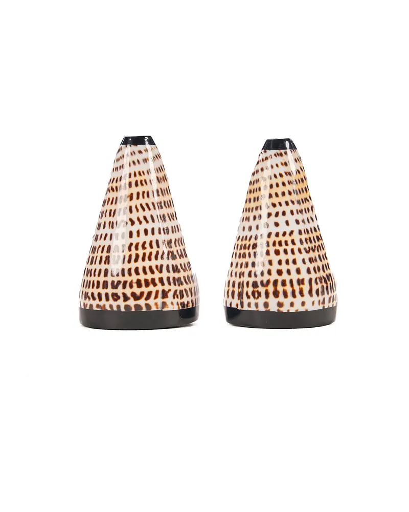 Salz- und Pfefferstreuer Salt & Peppa Shell, 2er-Set, Schwarz / Natur