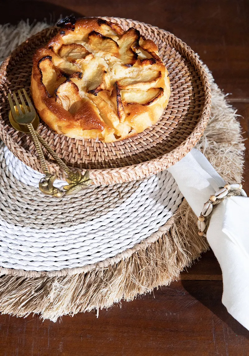 The Seagrass Raffia Placemat Platzset aus Seegras und Raffia von Bazar Bizar, Größe 45 × 45 × 1 cm, Natur / Weiß, Ansicht 2