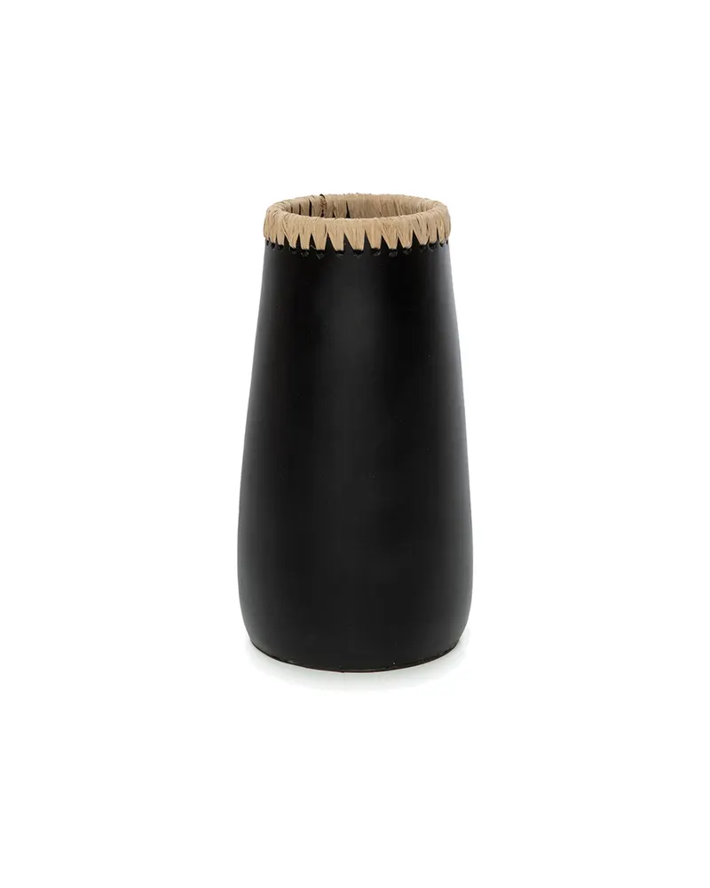 The Sneaky Vase, Vase aus Terrakotta und Raffia von Bazar Bizar, Größe M, Schwarz / Natur, Ansicht 1