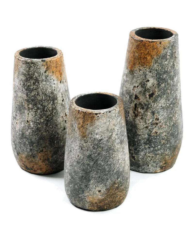 The Spooky Vase, Vase aus Terrakotta, antikgrau von Bazar Bizar, Größe M, Ansicht 6