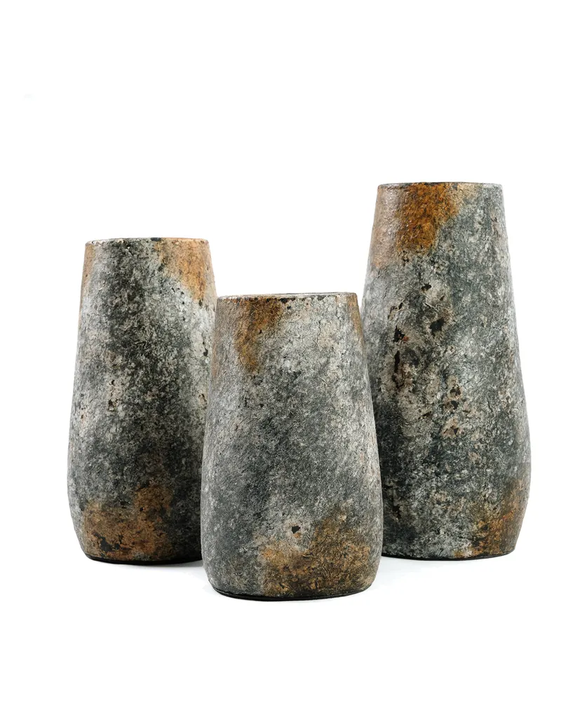 The Spooky Vase, Vase aus Terrakotta, antikgrau von Bazar Bizar, Größe M, Ansicht 7