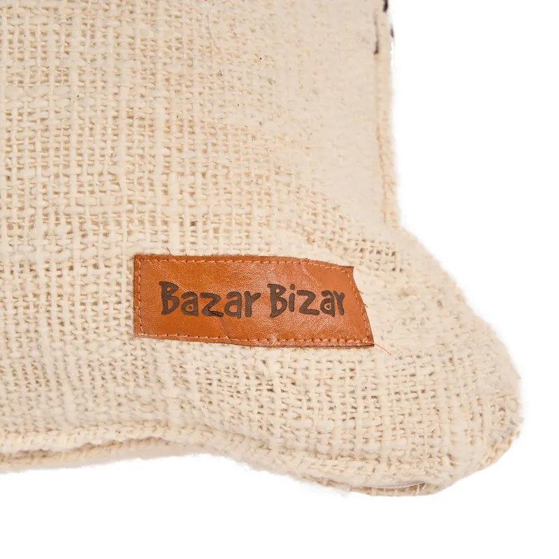 The Stonepath Cushion Cover Kissenbezug von Bazar Bizar, Größe 50 × 70 cm, Natur / Creme, Ansicht 5