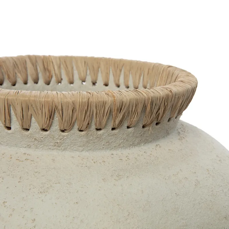 The Styly Vase, Terrakottavase mit Raffia von Bazar Bizar, Größe S, Beton-Natur, Ansicht 7