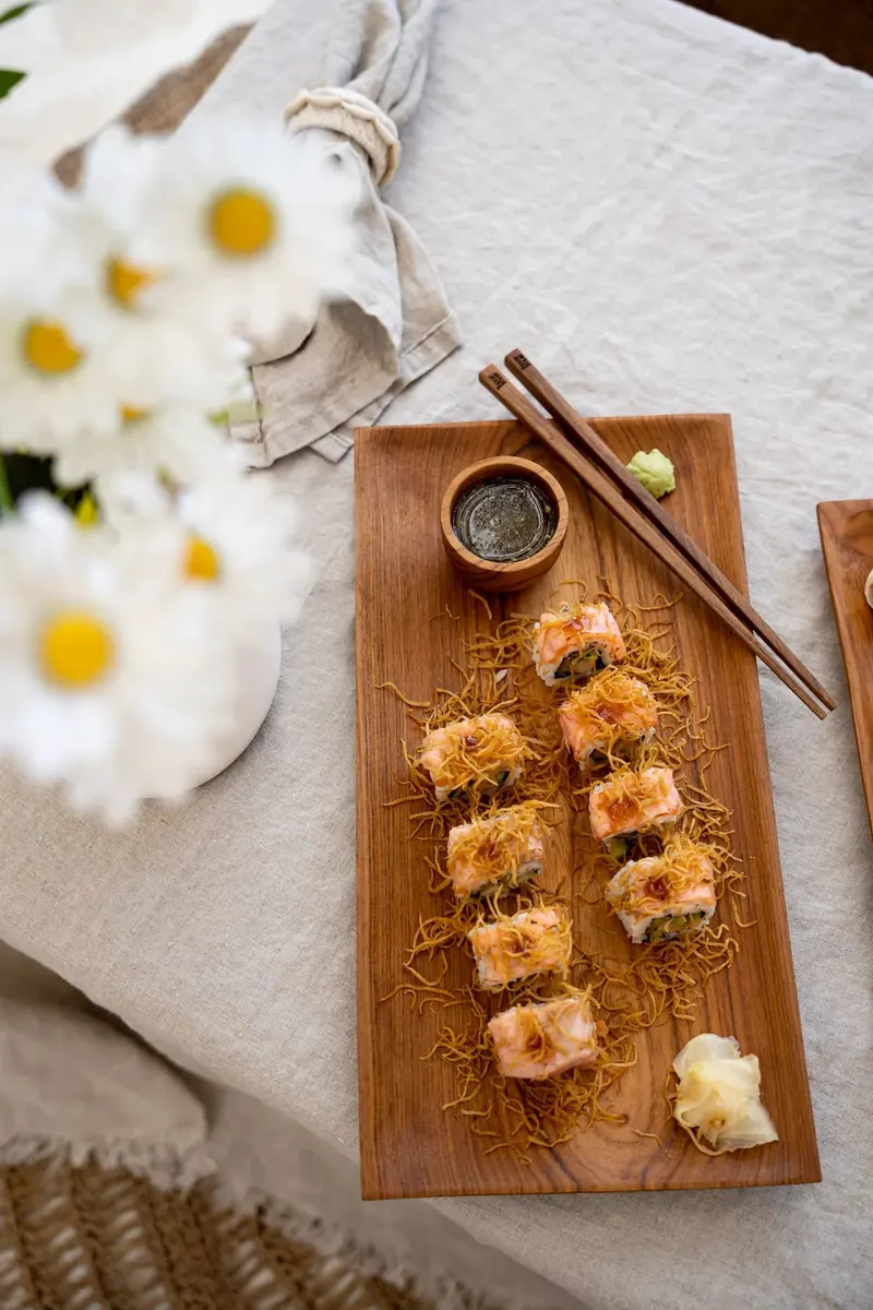 The Teak Root Chop Sticks Essstäbchen aus Teakwurzelholz von Bazar Bizar, Größe 23 × 1 × 1 cm, Natur, Ansicht 2