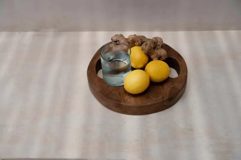 The Teak Root Tray Serviertablett aus Teakholz von Bazar Bizar, Größe S, Natur, Ansicht 2