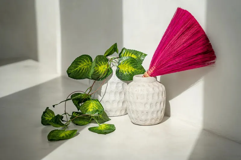 The Trendy Vase aus Terrakotta von Bazar Bizar, Größe M, Betongrau, Ansicht 5
