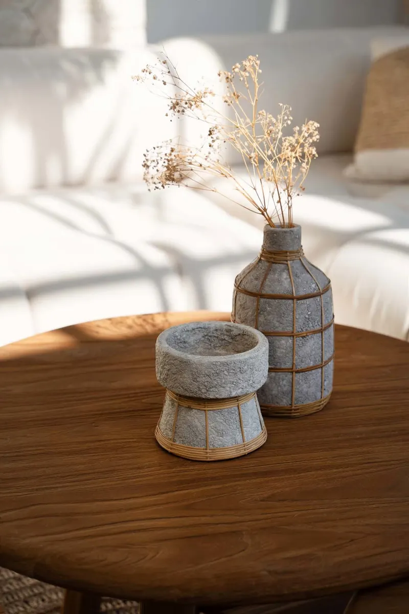The Whoopy Vase aus Terrakotta und Rattan von Bazar Bizar, Größe L, Beton-Natur, Ansicht 2