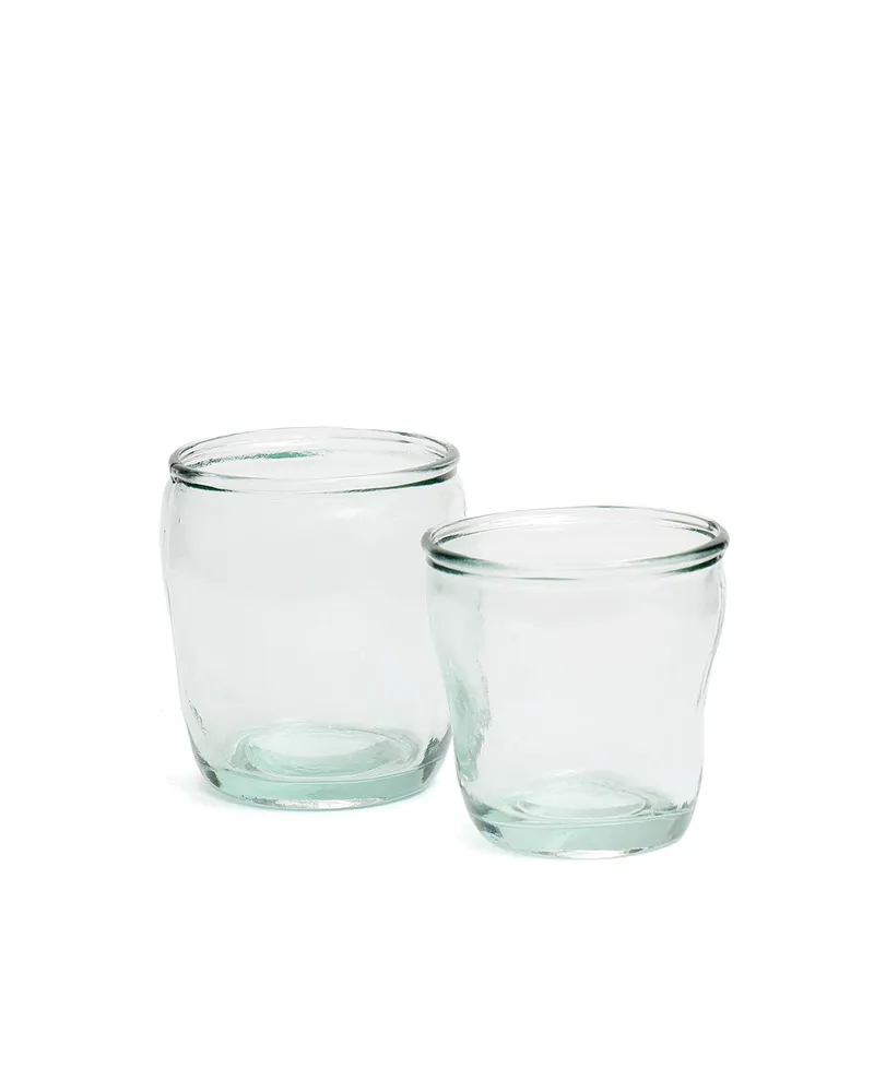The Yang Glass Trinkglas aus Recyclingglas von Bazar Bizar, Größe 9 × 9 × 11 cm, Blau, Ansicht 3