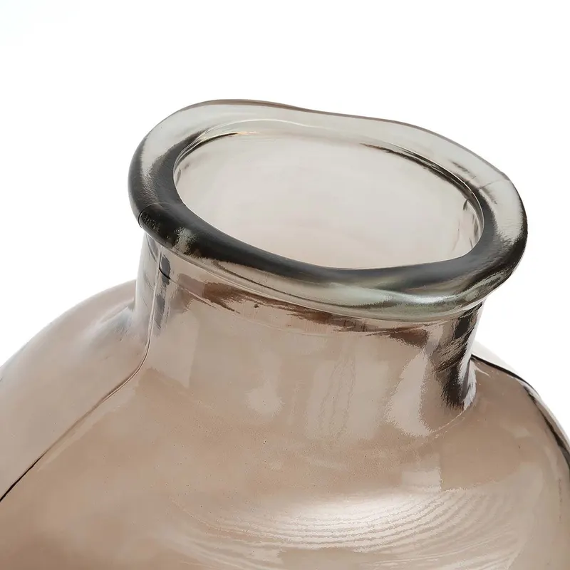 The Yugang Vase aus Recyclingglas von Bazar Bizar, Größe 25 × 25 × 31 cm, Beige, Ansicht 3