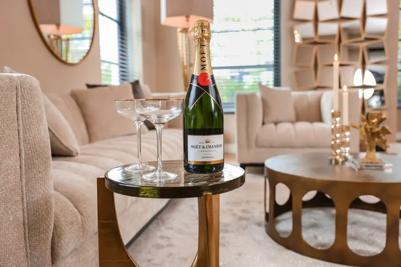 Dekoobjekt Mette, Goldfarben von Richmond Interiors, Wohnbeispiel 10, im Wohnraum