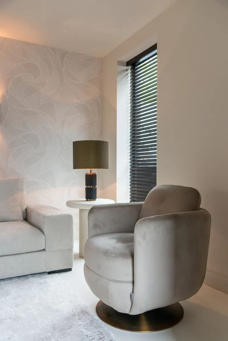 Beistelltisch Bloomstone Weiß, 55 x 55 cm von Richmond Interiors, Wohnbeispiel 8, im Wohnraum