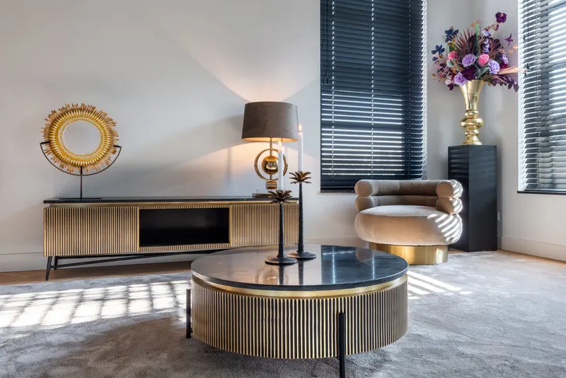 Ironville, Goldfarben, 50Ø cm von Richmond Interiors, Wohnbeispiel 6, im Wohnraum