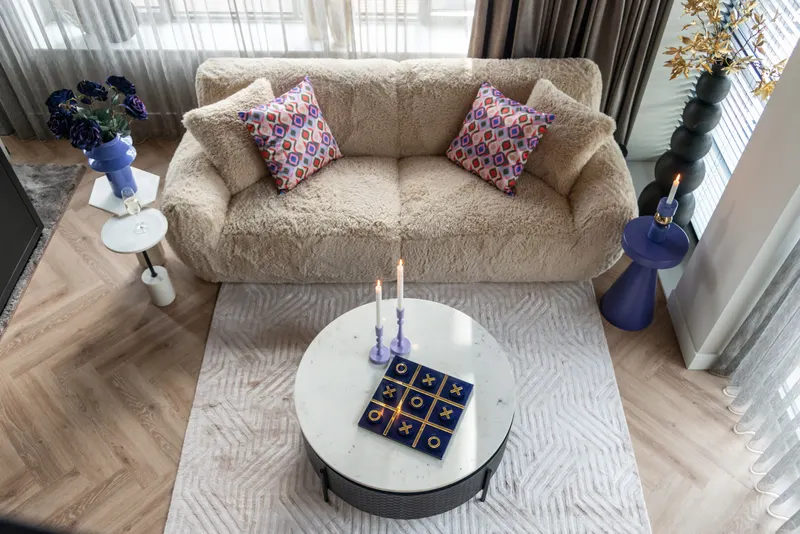 Beistelltisch Tempus, Goldfarben von Richmond Interiors, Wohnbeispiel 5, im Wohnraum