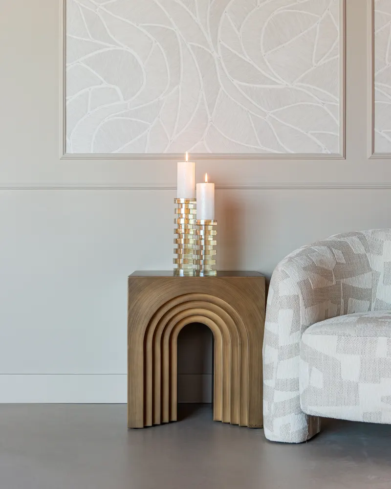 Beistelltisch Vevey, goldfarben, gebürstet von Richmond Interiors, Wohnbeispiel 5, im Wohnraum
