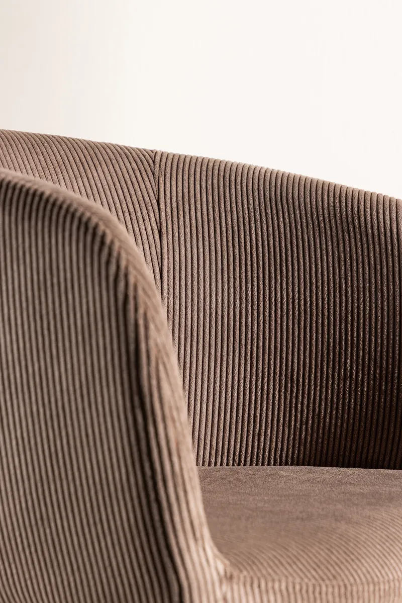 Berit Esszimmerstuhl mit Stoffbezug in Braun, Gestell Schwarz, Polyester-Cord, im Wohnraum, Ansicht 3