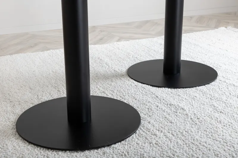 Betina Wollteppich, handgewebt mit Fransen in 400 × 300 cm, Weiß, im Wohnraum, Ansicht 12