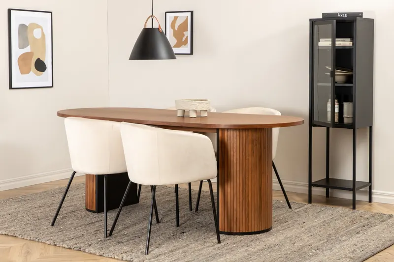 Bianca & Berit Essgruppe mit ovalem Esstisch und 4 gepolsterten Stühlen in Walnuss, Beige, Gestell Schwarz, im Wohnraum, Ansicht 2