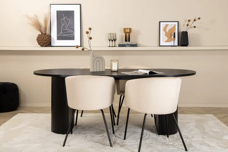 Bianca & Berit Essgruppe mit ovalem Esstisch und 4 gepolsterten Stühlen in Schwarz, Beige, Gestell Schwarz, im Wohnraum, Ansicht 1