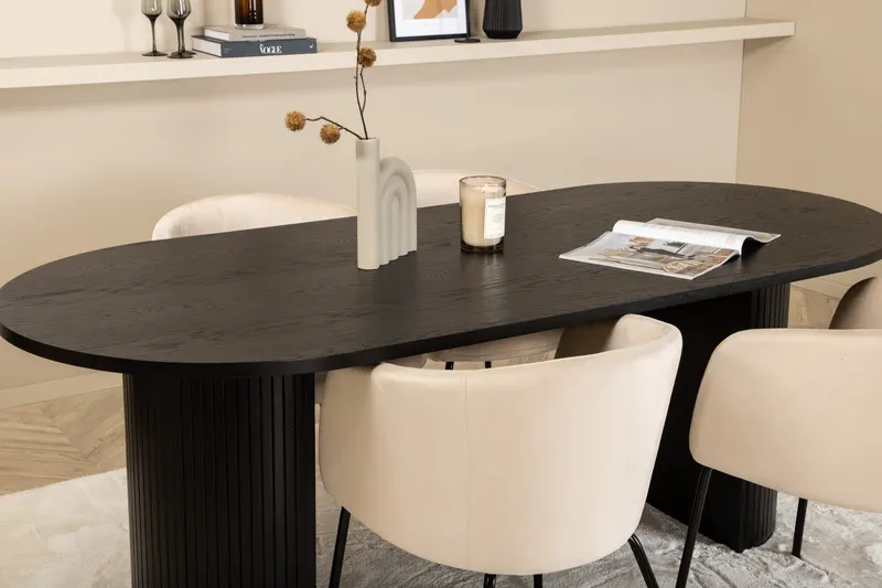 Bianca & Berit Essgruppe mit ovalem Esstisch und 4 gepolsterten Stühlen in Schwarz, Beige, Gestell Schwarz, im Wohnraum, Ansicht 5