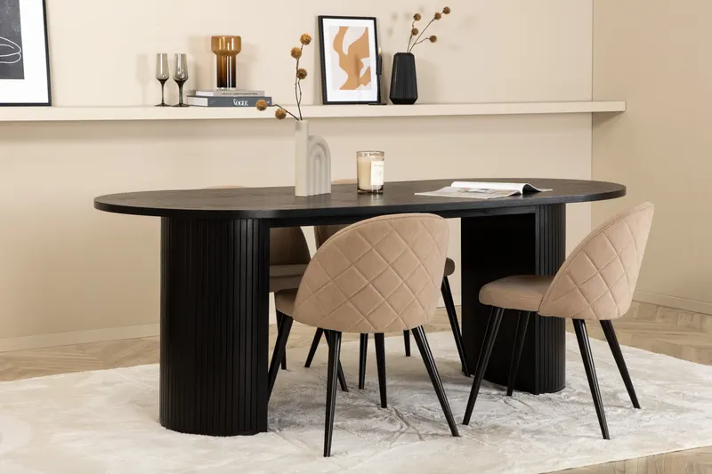 Bianca & Velvet Essgruppe mit ovalem Esstisch und vier Velvet Polsterstühlen in Schwarz, Beige, Gestell Schwarz, im Wohnraum, Ansicht 2