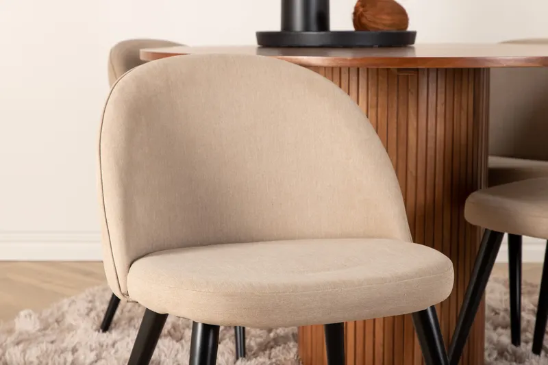 Bianca & Velvet Essgruppe mit rundem Esstisch und vier Velvet Polsterstühlen in Walnuss, Beige, Gestell Schwarz, im Wohnraum, Ansicht 4