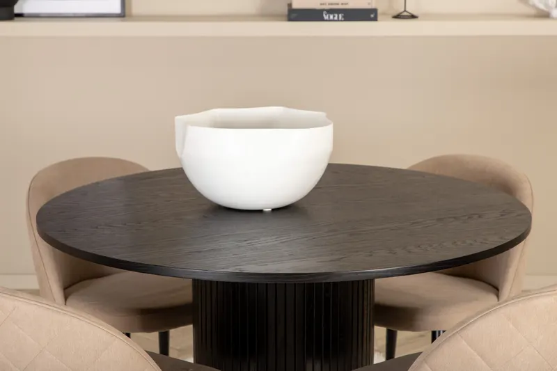 Bianca & Velvet Essgruppe mit rundem Esstisch und vier Velvet Polsterstühlen in Schwarz, Beige, Gestell Schwarz, im Wohnraum, Ansicht 2