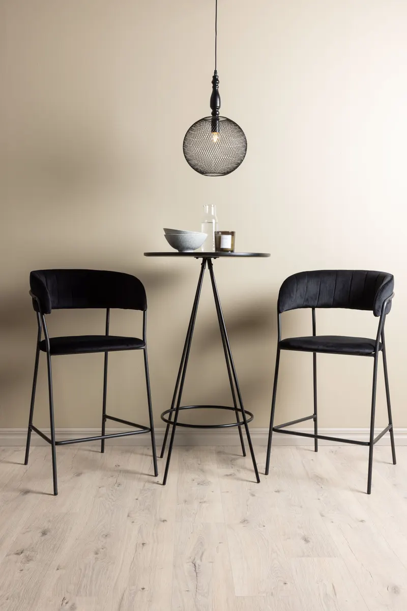 Bistro & Lui Essgruppe mit rundem Bartisch und zwei Samt-Barhockern, im Wohnraum, Ansicht 1