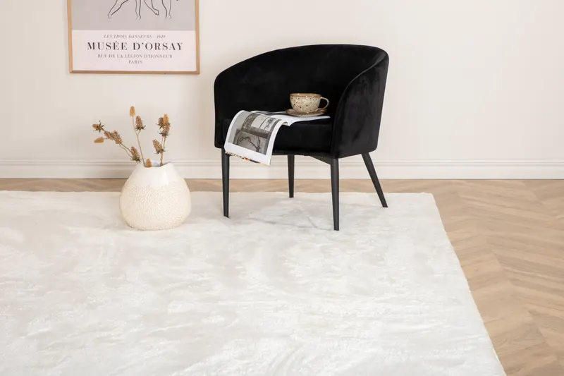 Blanca Teppich aus Polyester in 300 × 200 cm, Weiß, im Wohnraum, Ansicht 5