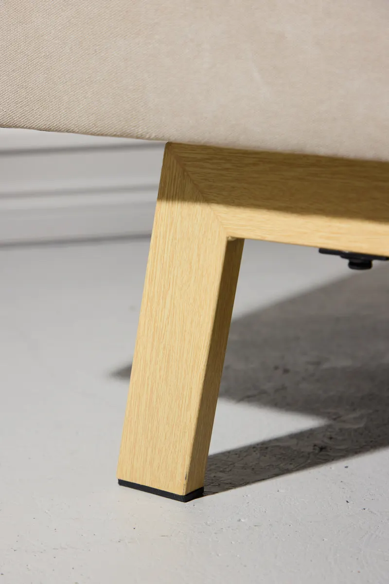 Bodil Schlafsofa ohne Armlehnen in Beige, Gestell Natur, Polyester in Leinenoptik, im Wohnraum, Ansicht 3