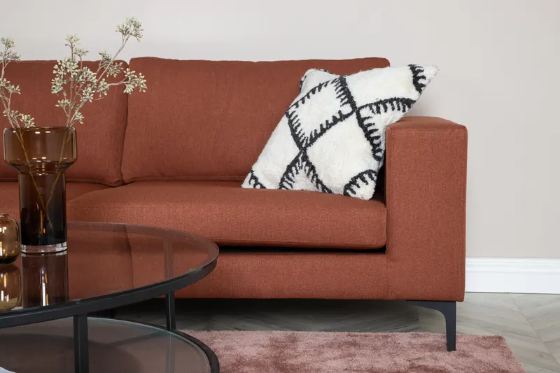 Bolero 3er Sofa mit breiten Armlehnen in Rot, Gestell Schwarz, Polyester, im Wohnraum, Ansicht 3