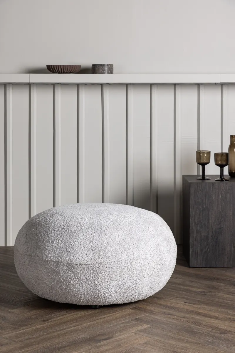 Bologna runder Pouf aus Teddystoff, im Wohnraum, Ansicht 1