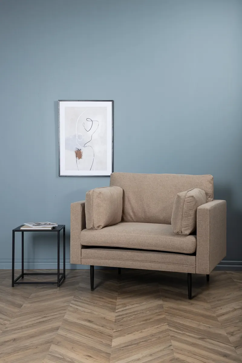 Boom Sessel mit schlanken Stahlbeinen in Braun, Gestell Schwarz, Polyester, im Wohnraum, Ansicht 1
