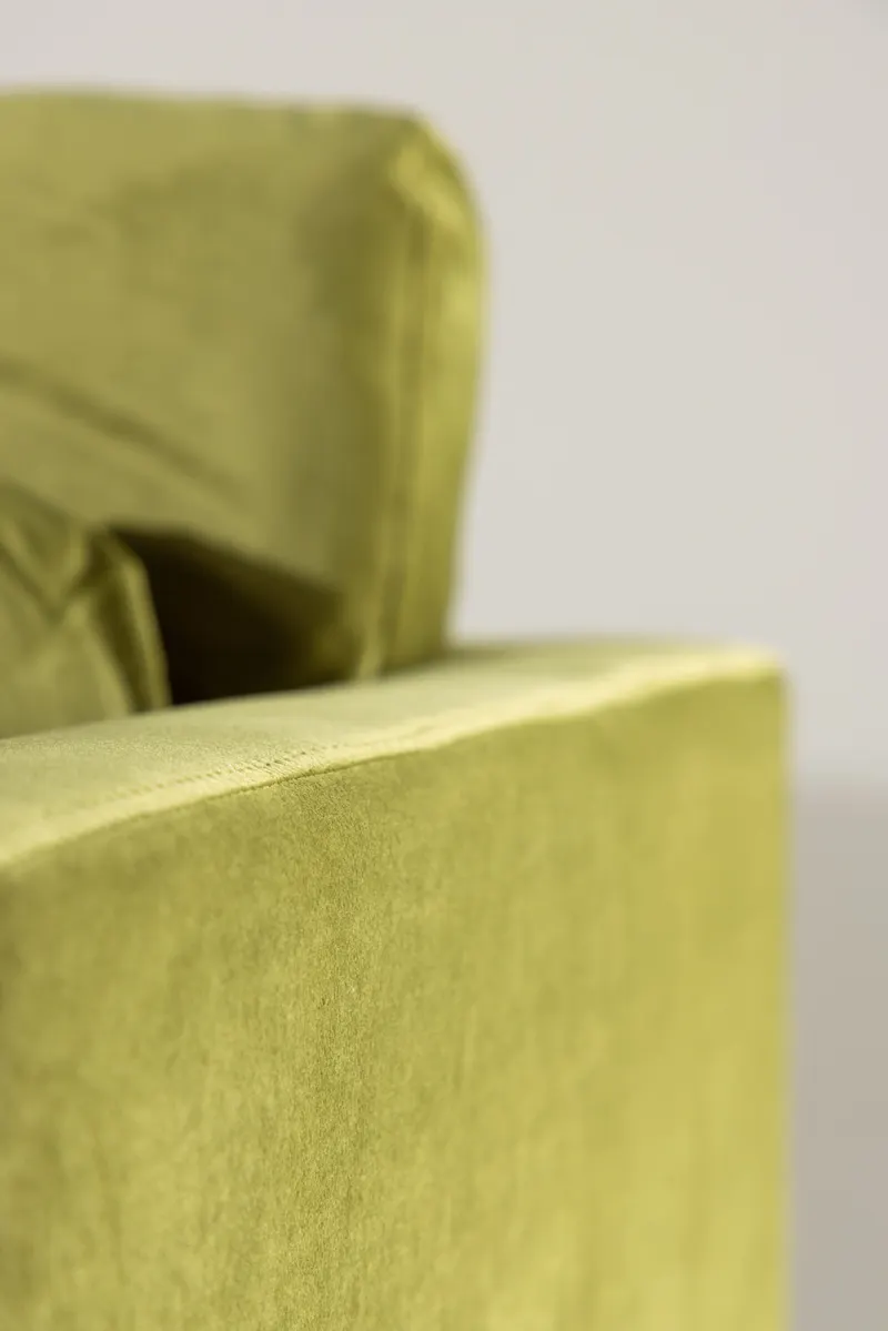 Boom Sessel mit schlanken Stahlbeinen in Grün, Gestell Gold, Polyester-Samt, im Wohnraum, Ansicht 5