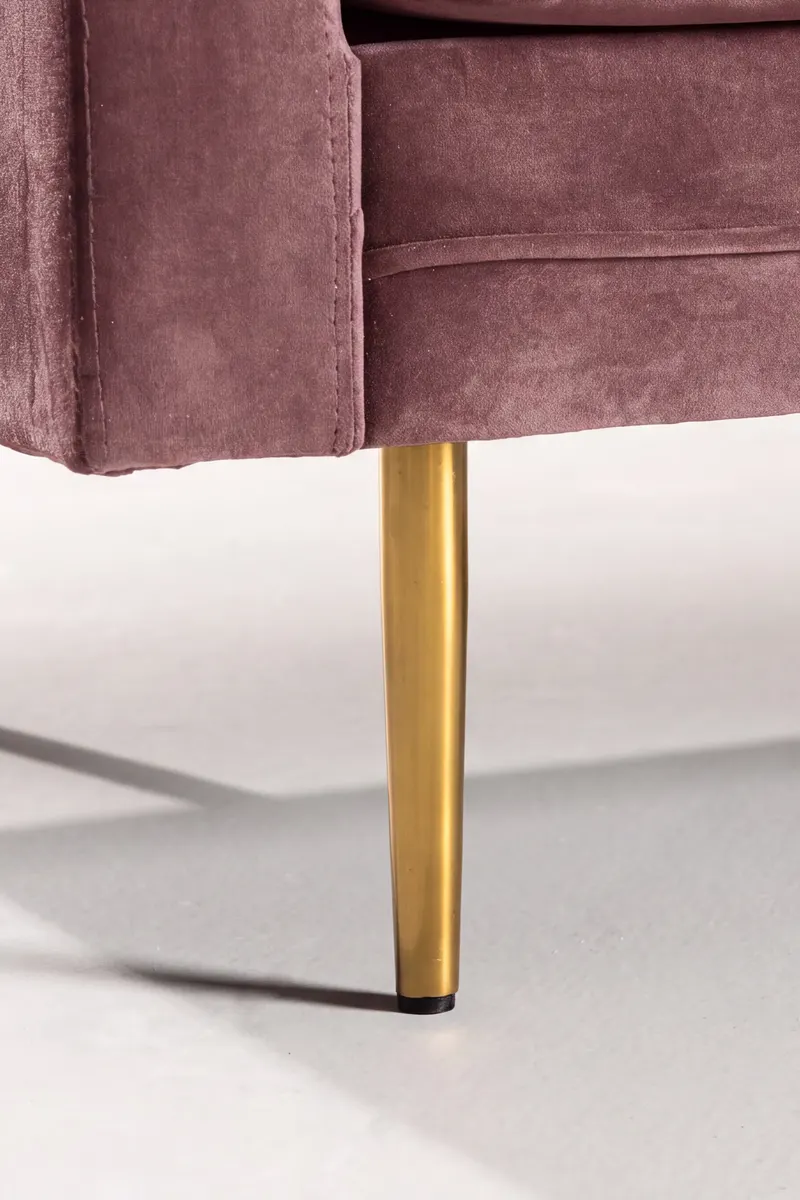Boom Sofa mit Stahlbeinen in Altrosa, Gestell Gold, Polyester-Samt, im Wohnraum, Ansicht 4
