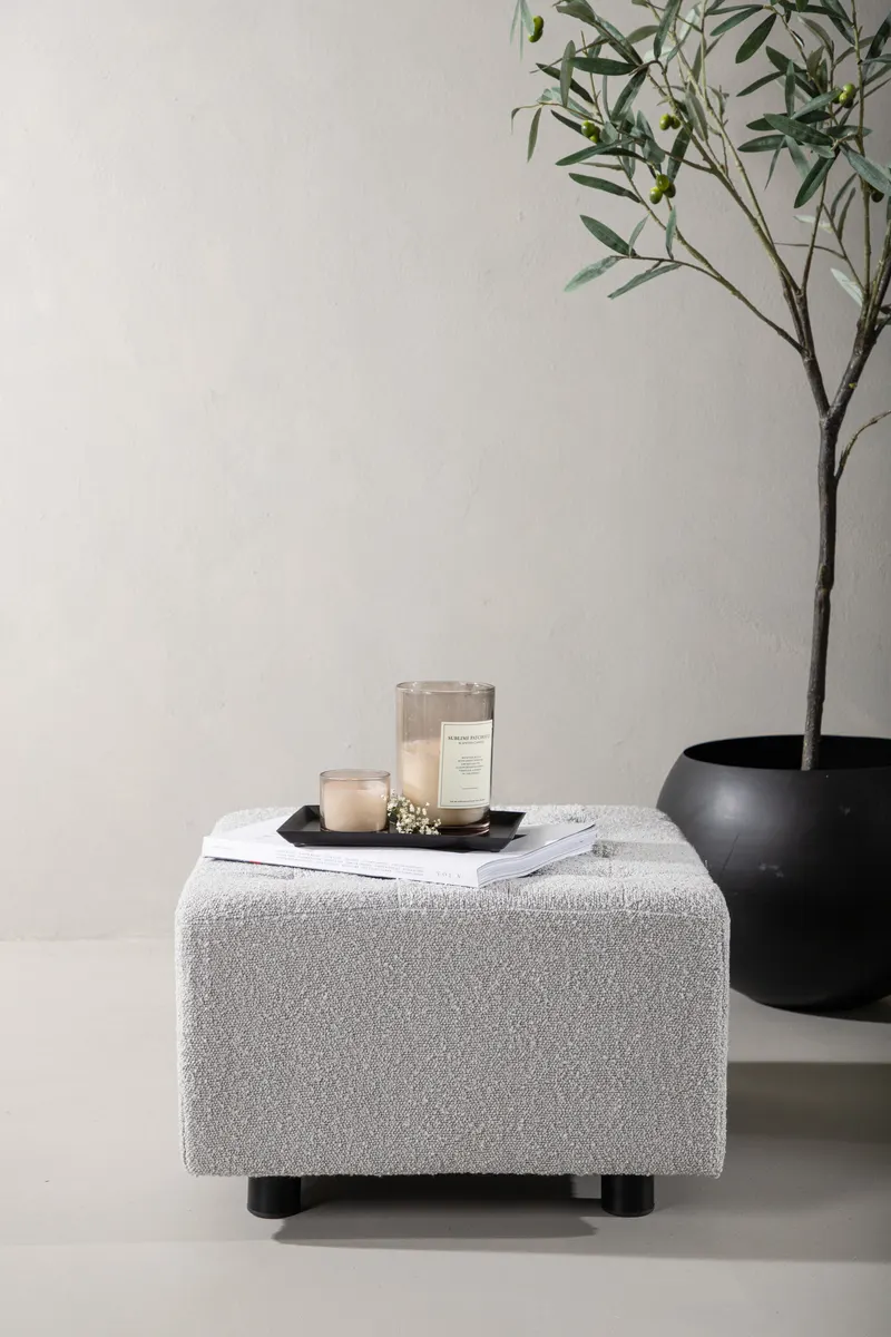 Bowie quadratischer Fußhocker aus Bouclé, im Wohnraum, Ansicht 1