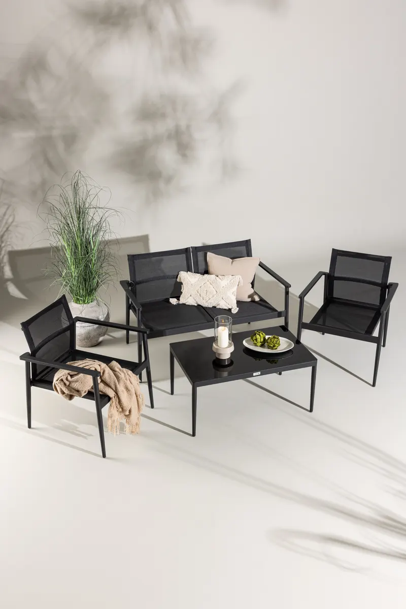 Break Gartenlounge mit Sofa, Sesseln und Glastisch in Table: H:43 L:90 W:55 Chair: D:58 H:81 W:65 Sofa: D:65 H:81 W:105 cm, Schwarz, im Wohnraum, Ansicht 1