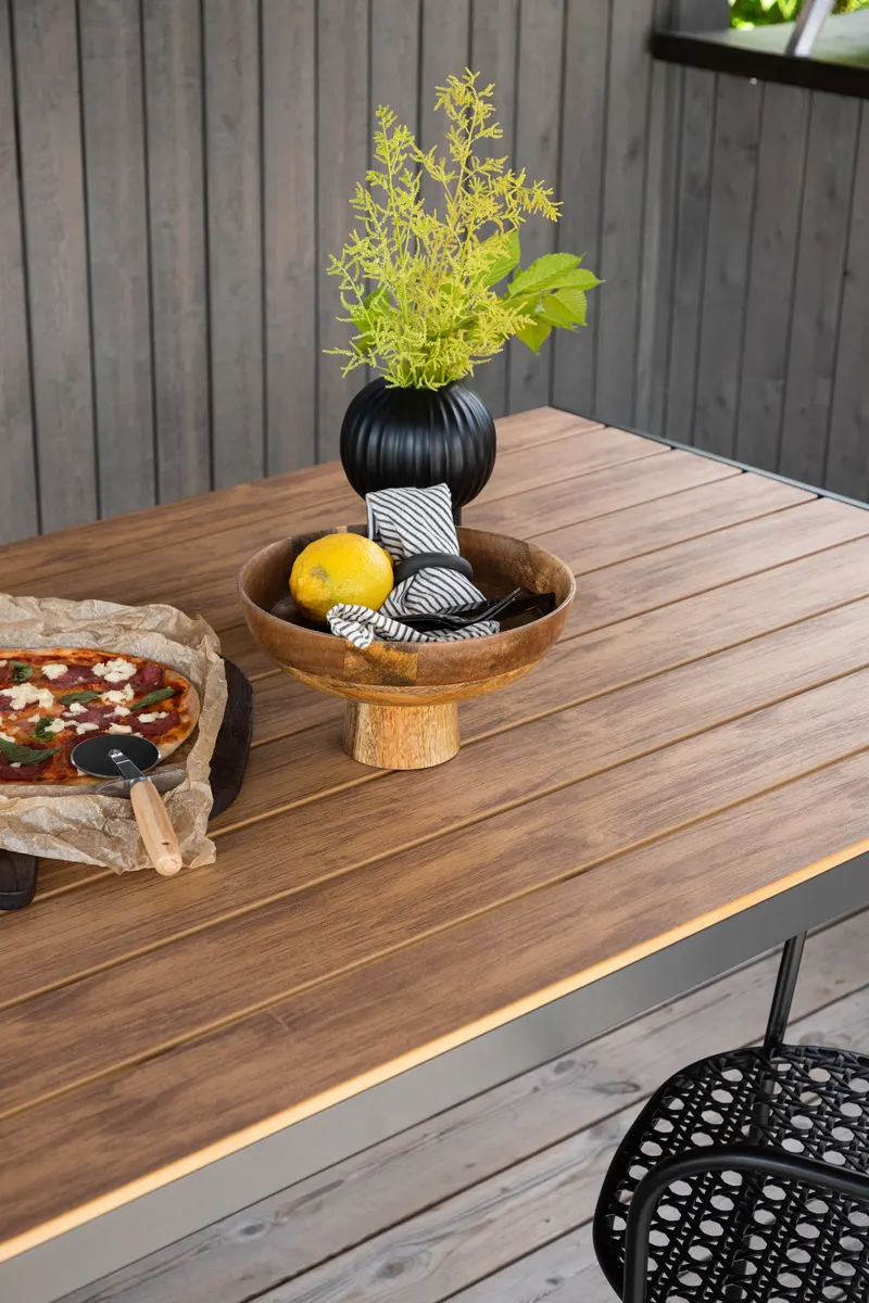 Break rechteckiger Gartentisch mit Aintwood-Platte in 150 × 90 cm, Natur, Gestell Dunkelgrau, im Wohnraum, Ansicht 3