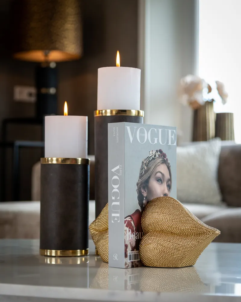 Buchstützen Kiss von Richmond Interiors, Wohnbeispiel 6, im Wohnraum