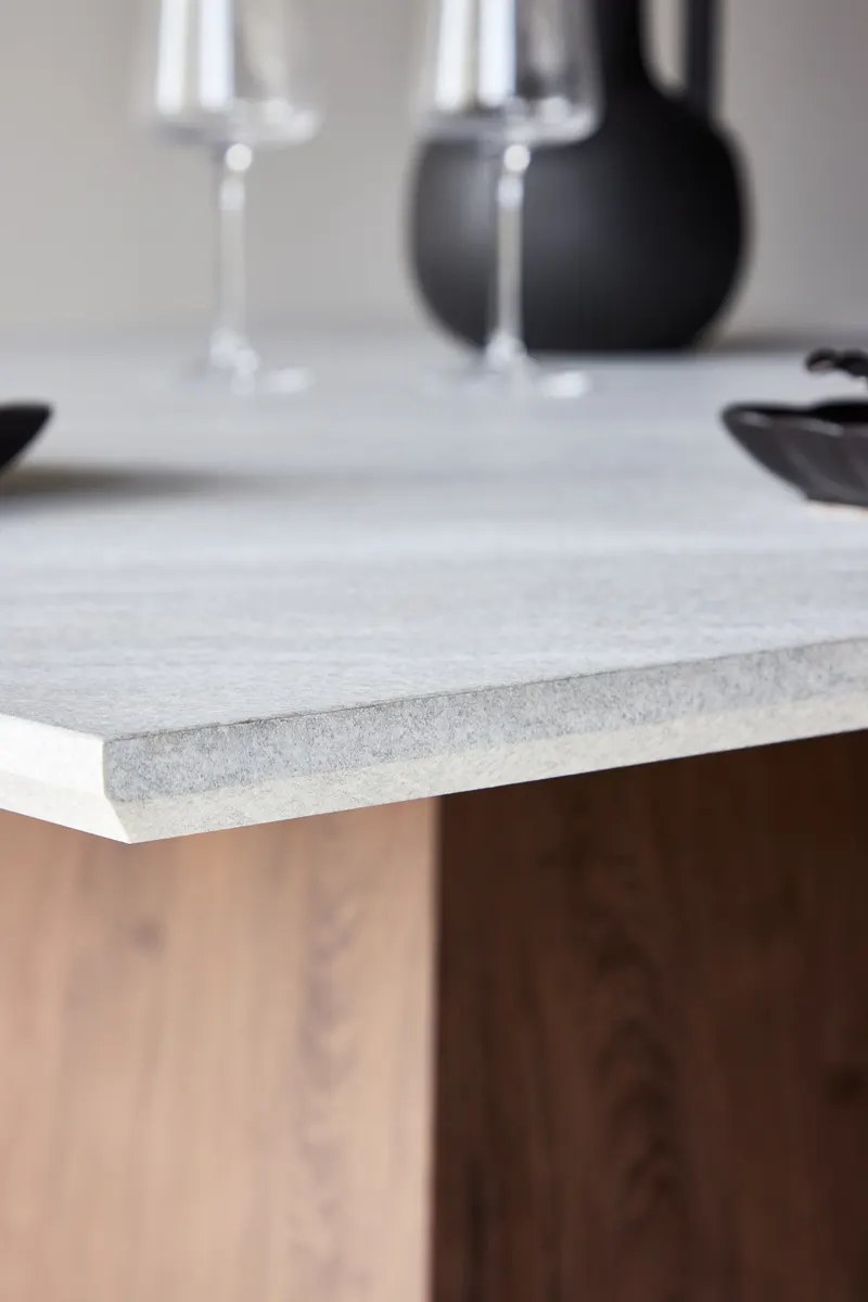 Cael quadratischer Esstisch 120 × 120 cm, im Wohnraum, Ansicht 5
